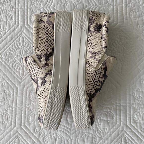 Steve Madden Gills Cream Snakeskin Slip On Shoes 9 - Picture 3 of 7